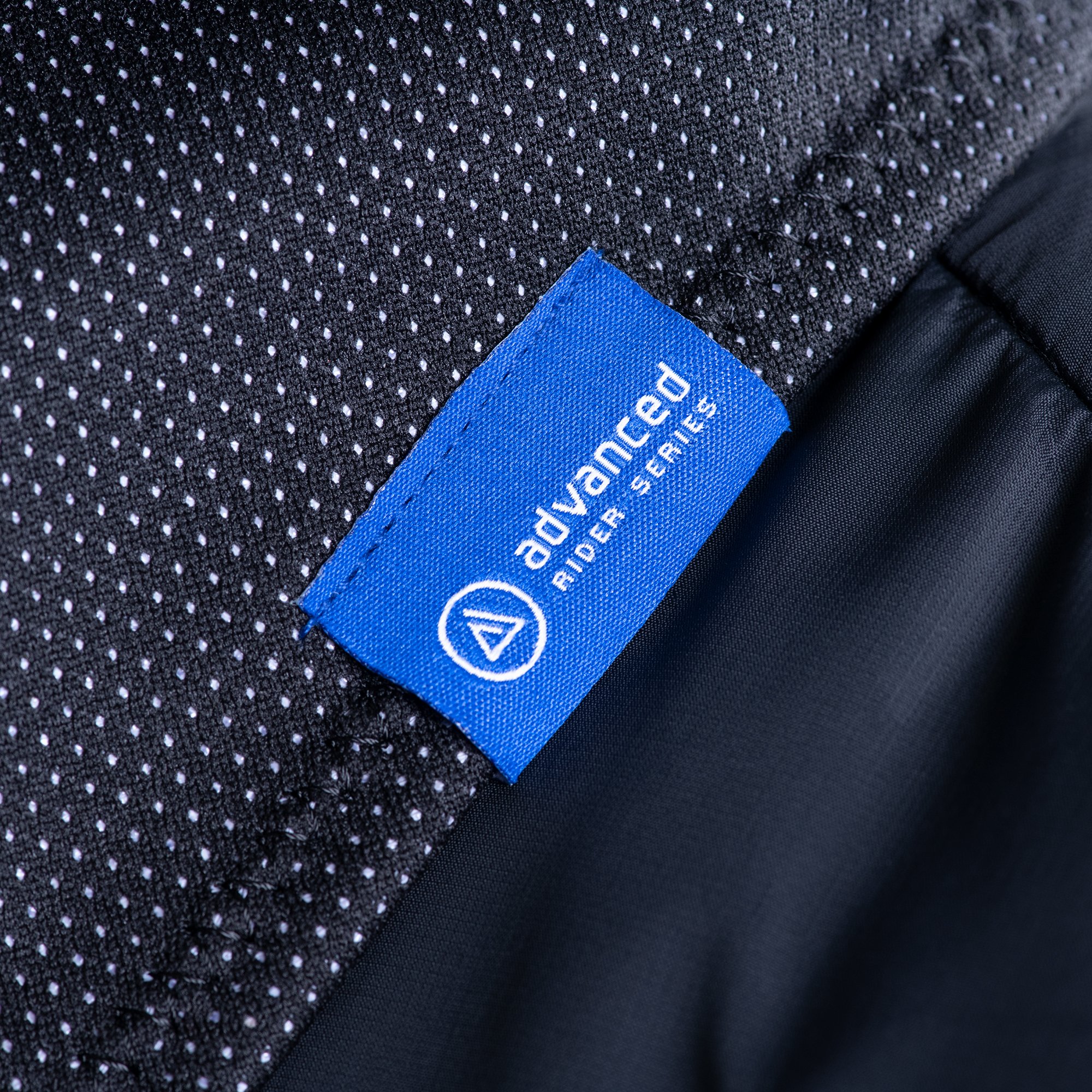 ADVANCED STORM COLLAR BLK