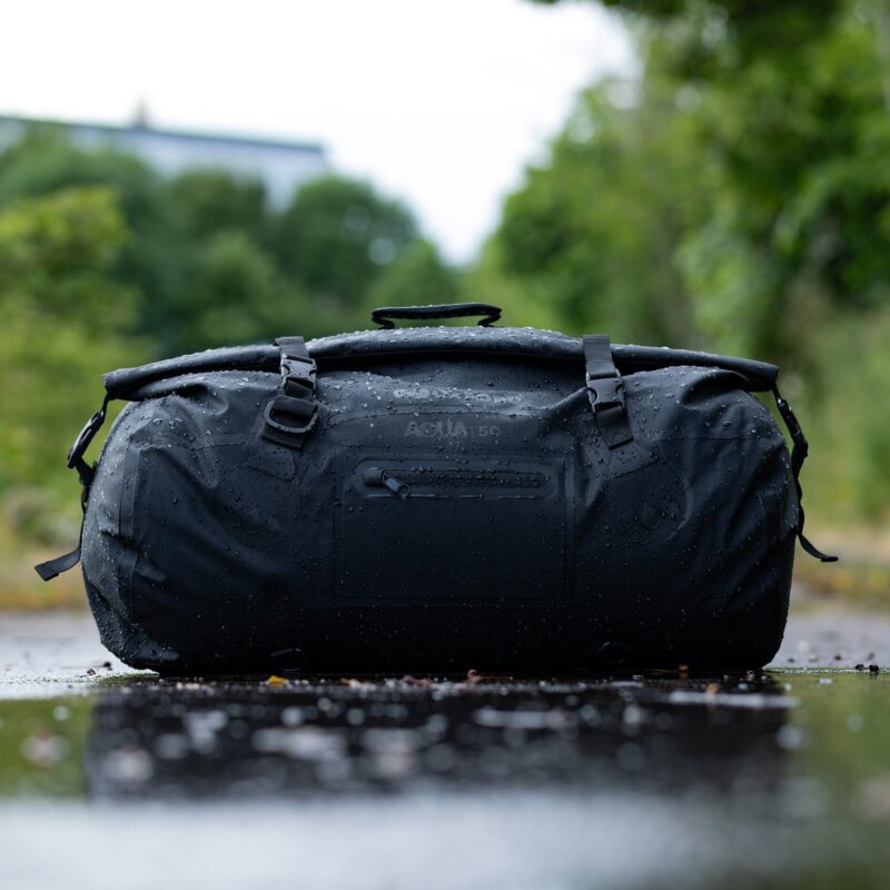 AQUA T-50 ROLL BAG - BLACK